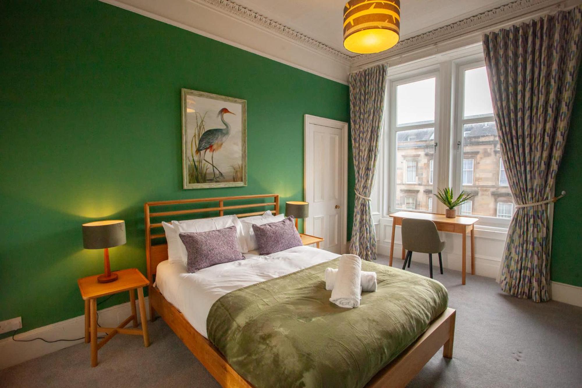 Newly Renovated Flat In Trendy Finnieston * Glasgow
