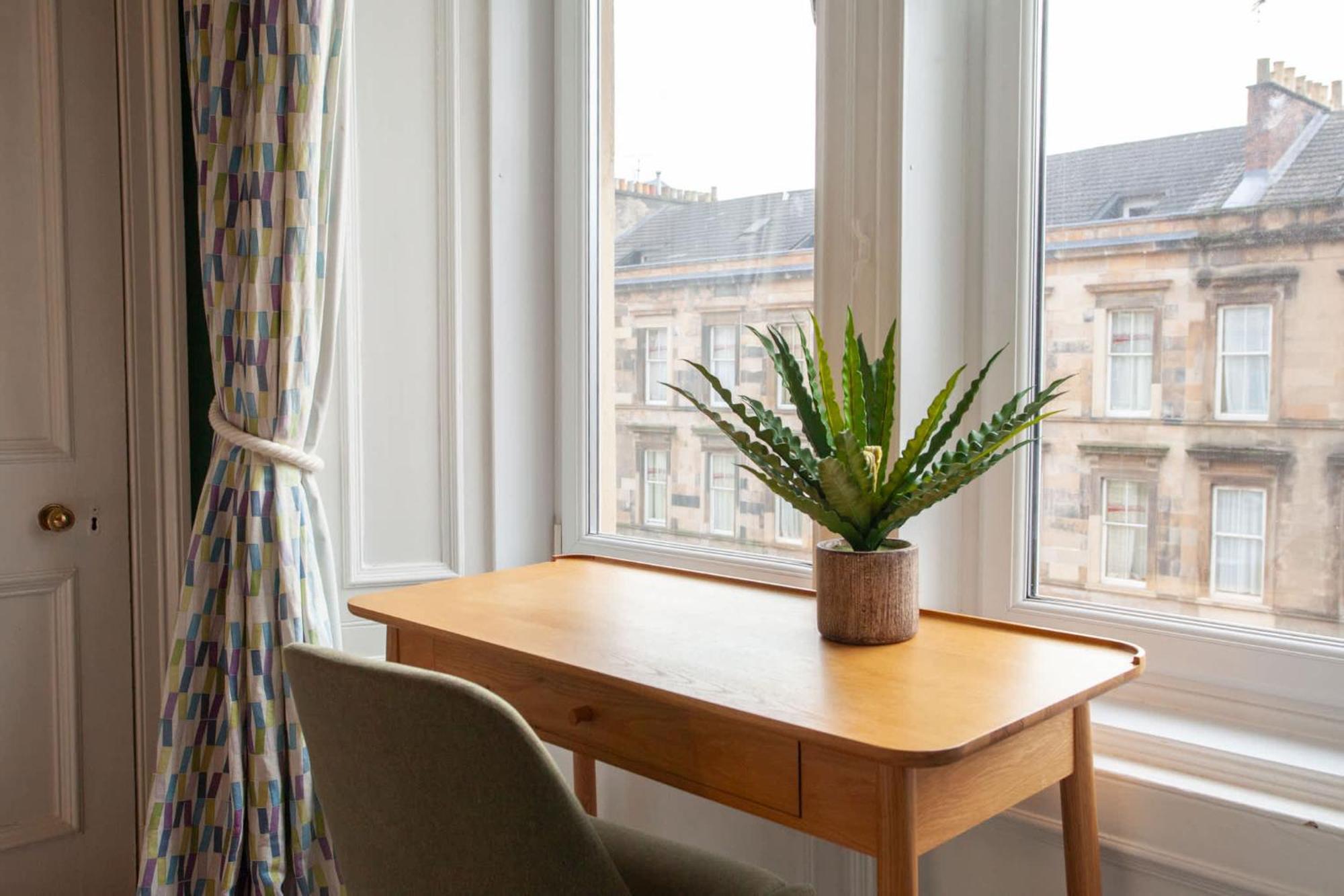 Newly Renovated Flat In Trendy Finnieston *