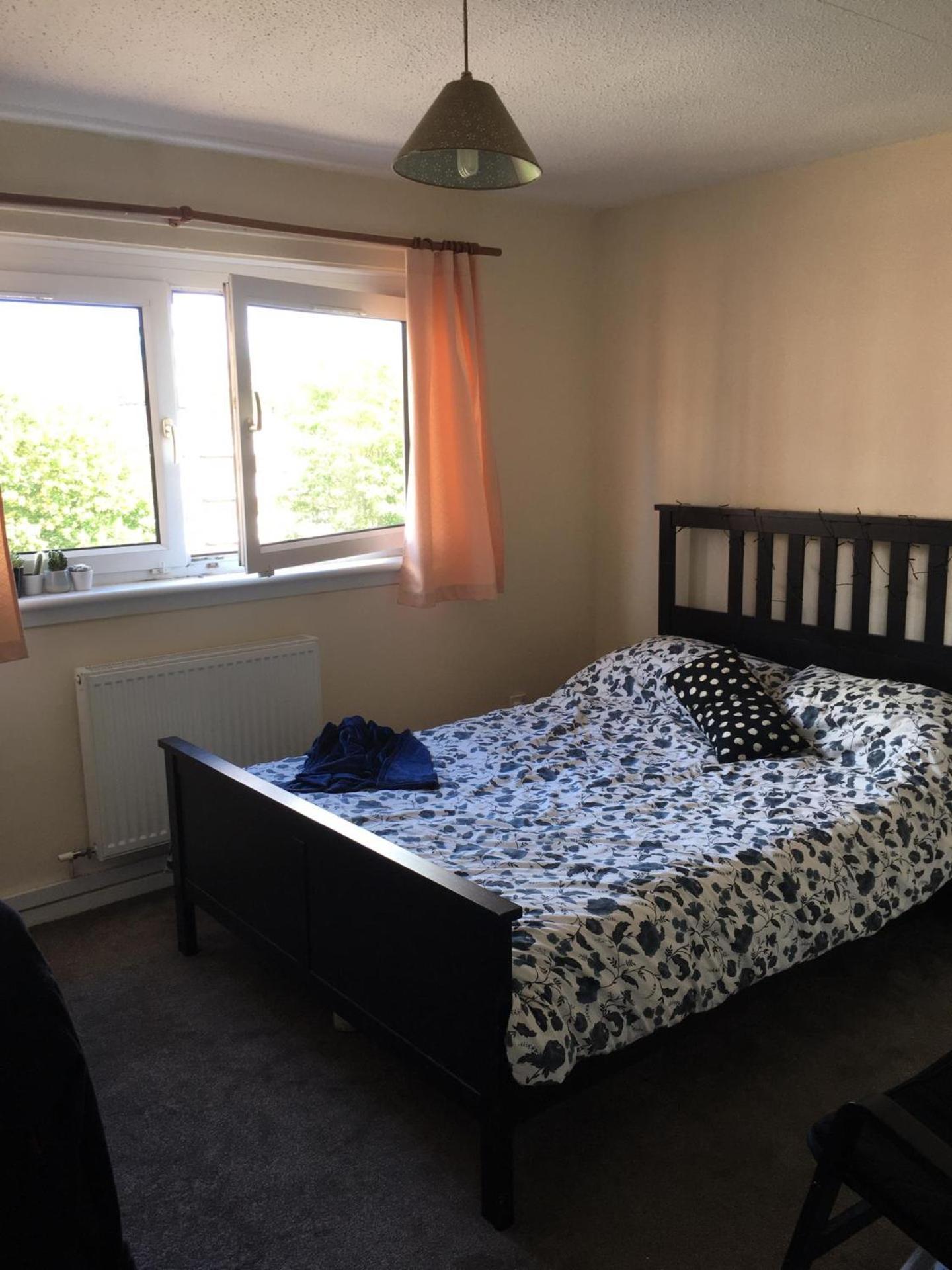 Private Near Centre Glasgow