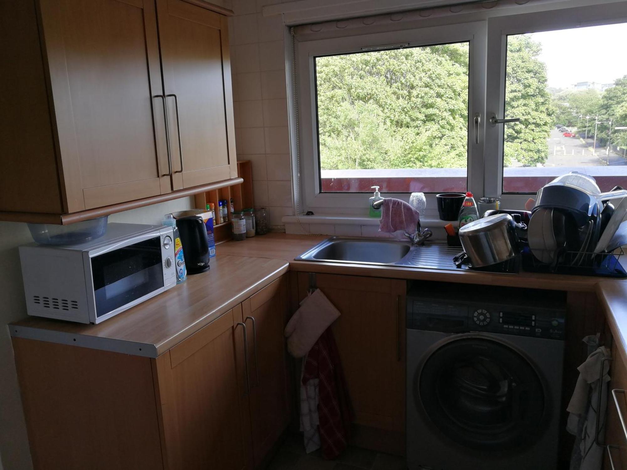 Private Near Centre * Glasgow