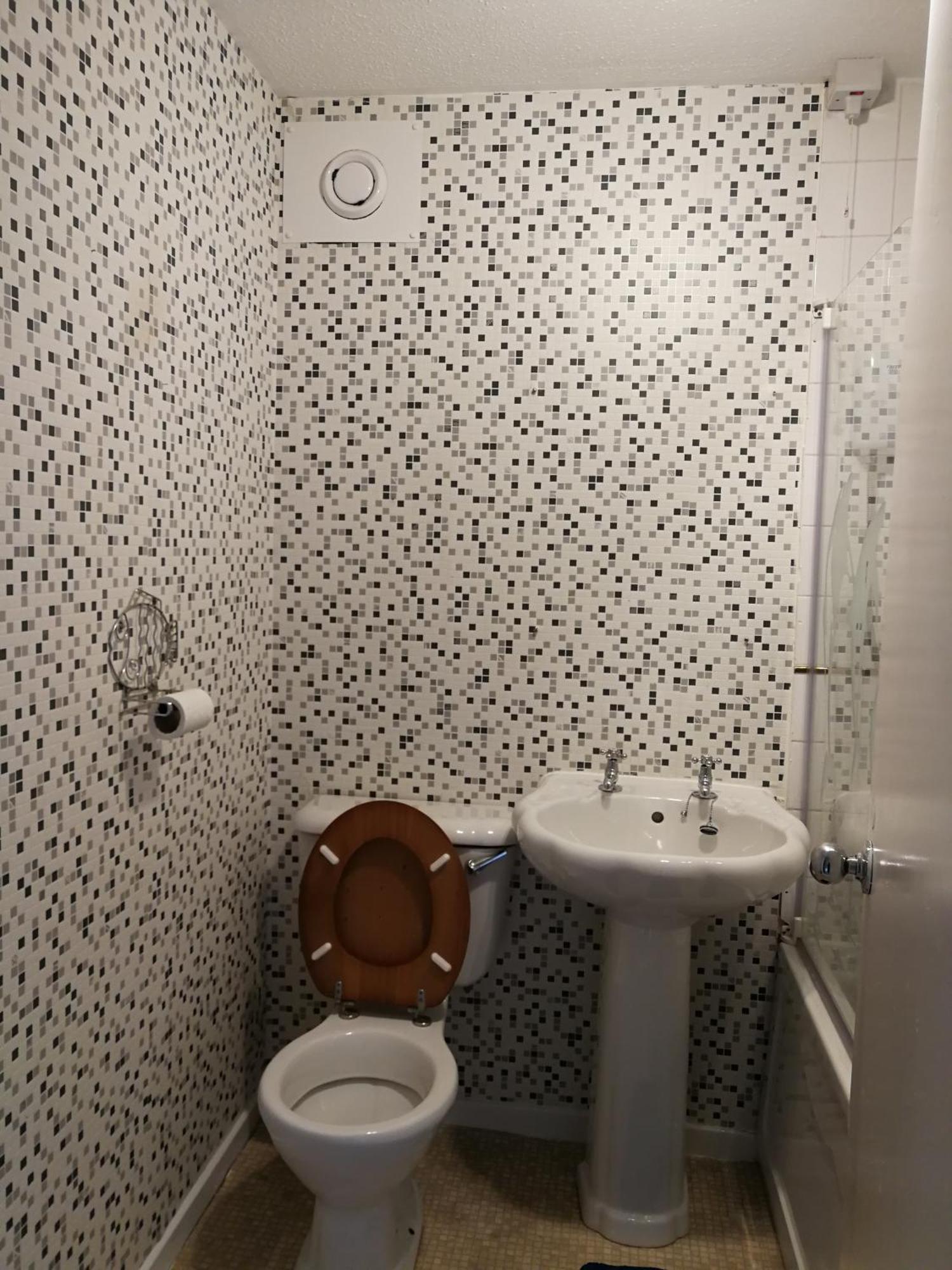 Private Near Centre Glasgow