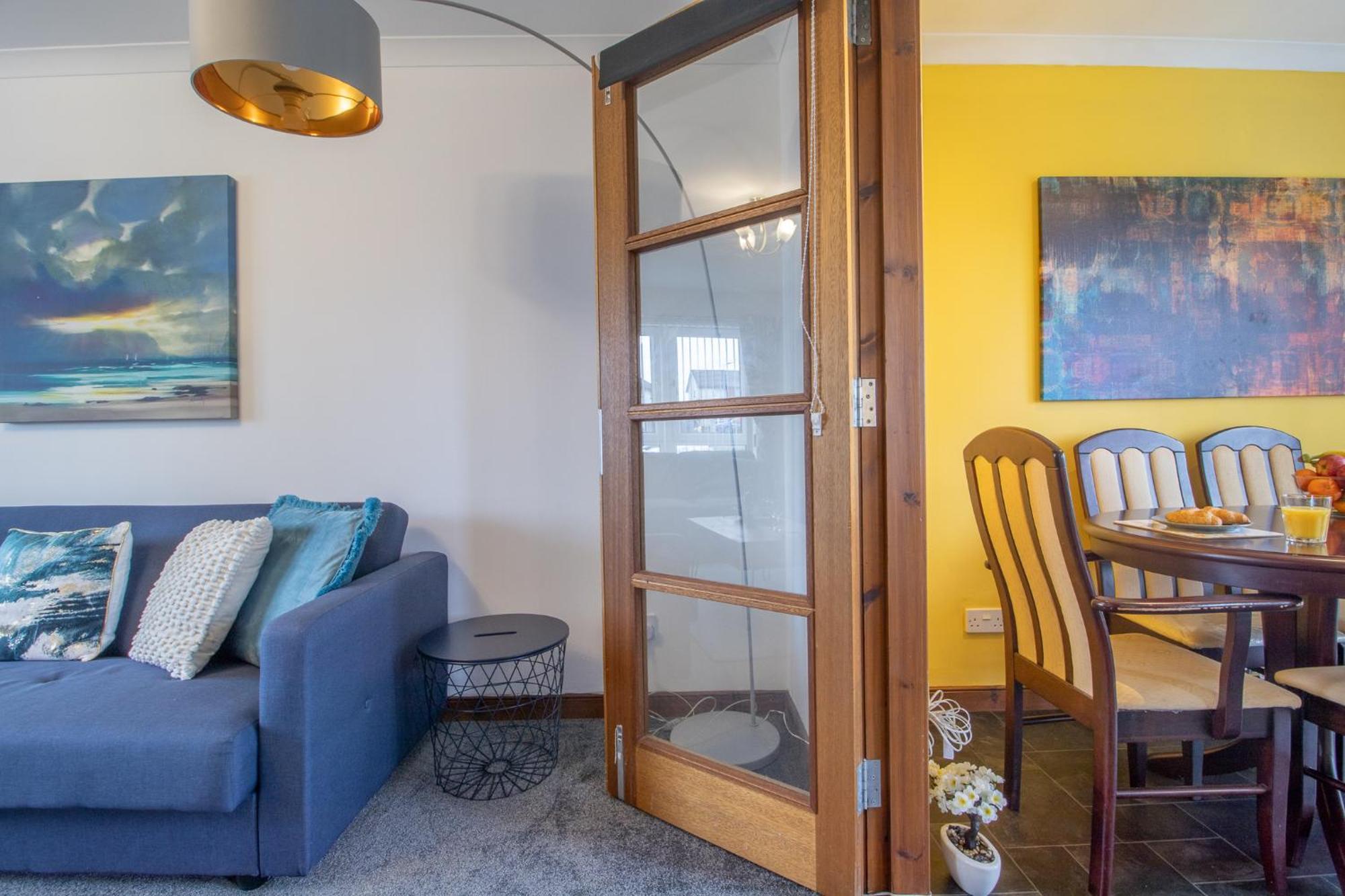 Holiday home Glasgow, Spacious, 2 Bed With Parking Glasgow