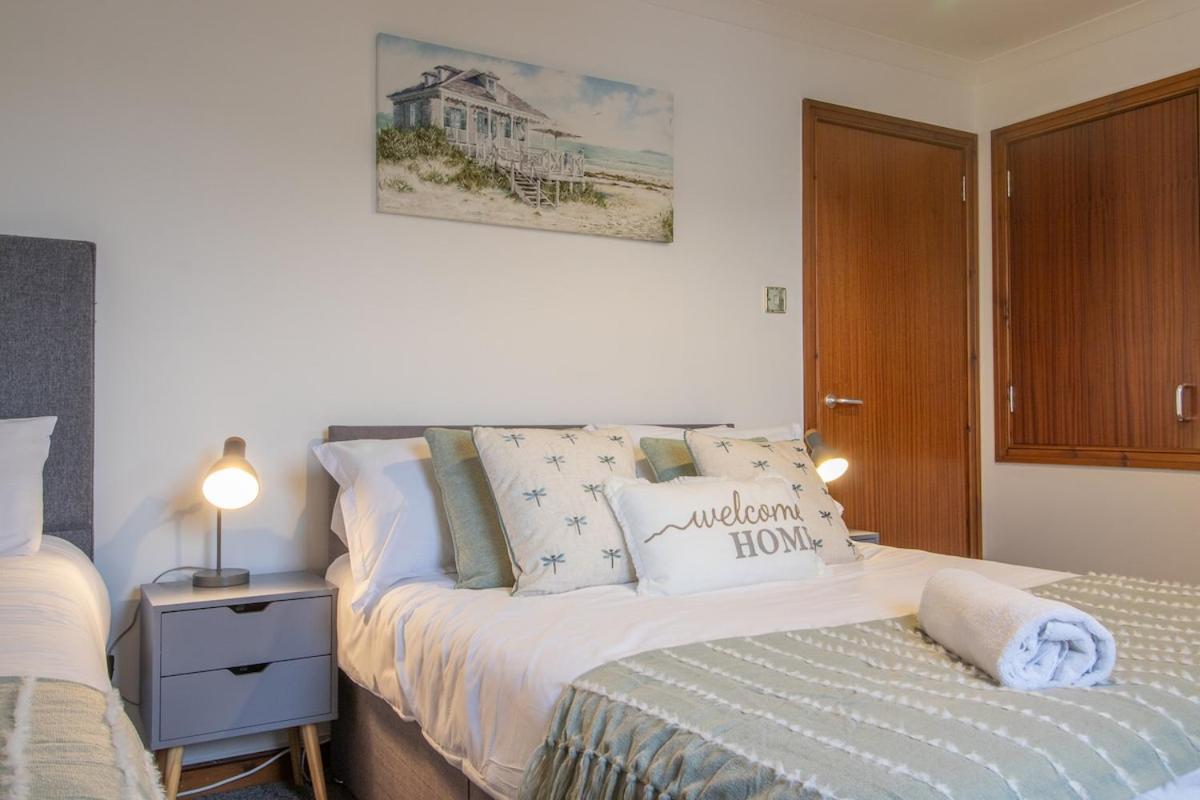 Glasgow, Spacious, 2 Bed With Parking *
