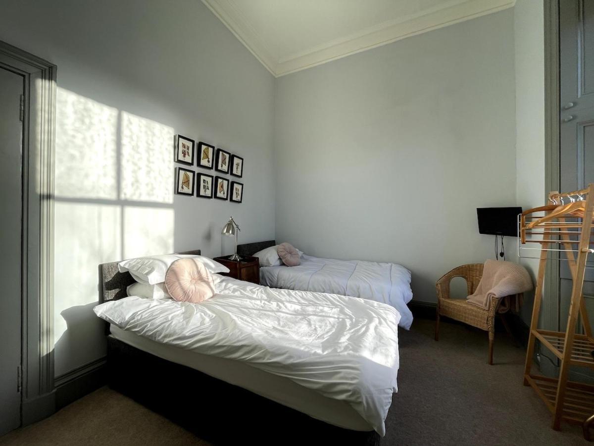 7 Crown Gardens Holiday home Glasgow