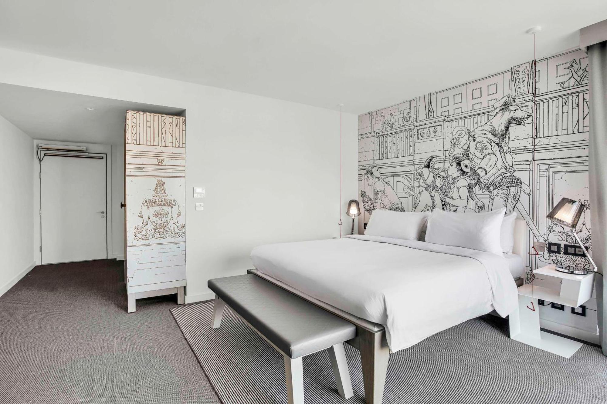 Radisson Red Hotel, 4*