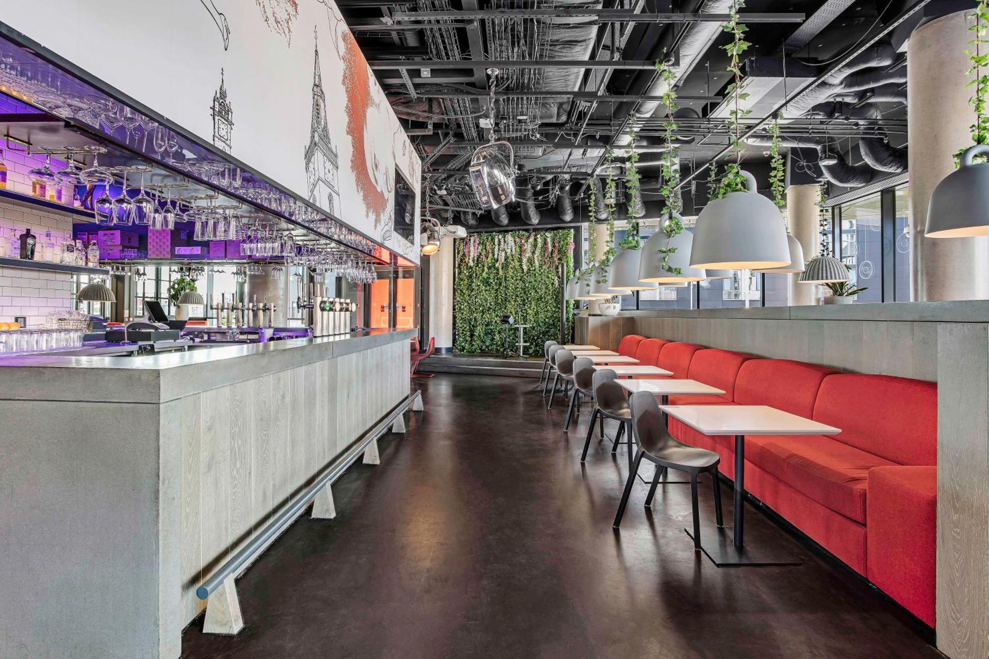 Radisson Red Hotel, Glasgow