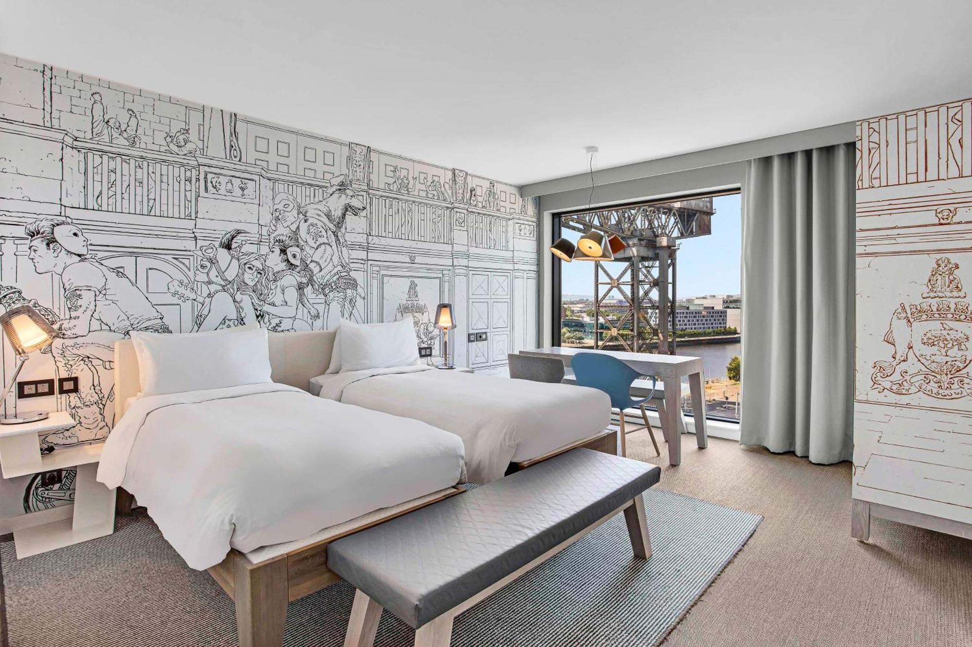 Radisson Red Hotel, Hotel 4*