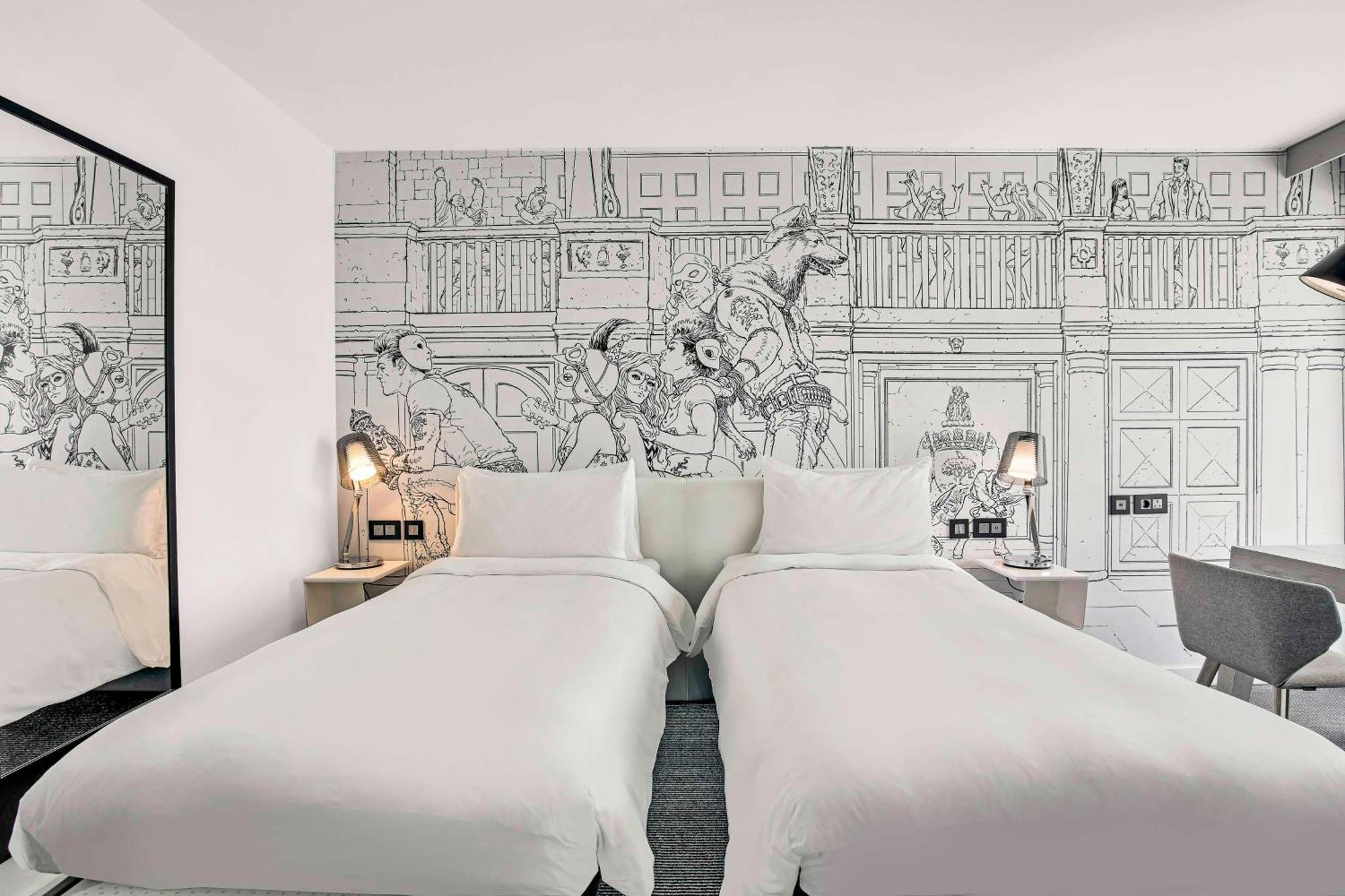 Radisson Red Hotel, 4*