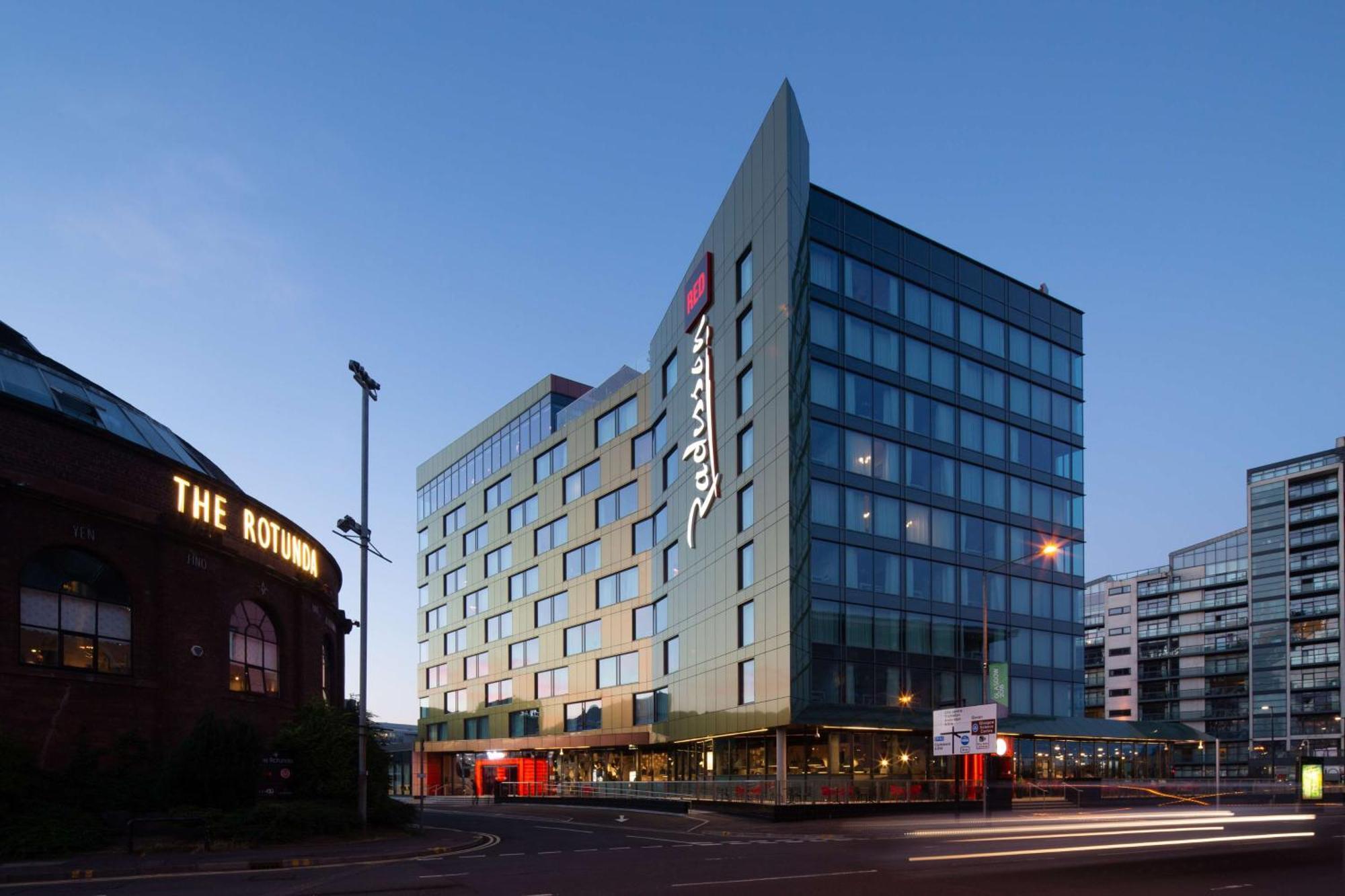 Hotel Radisson Red Hotel,