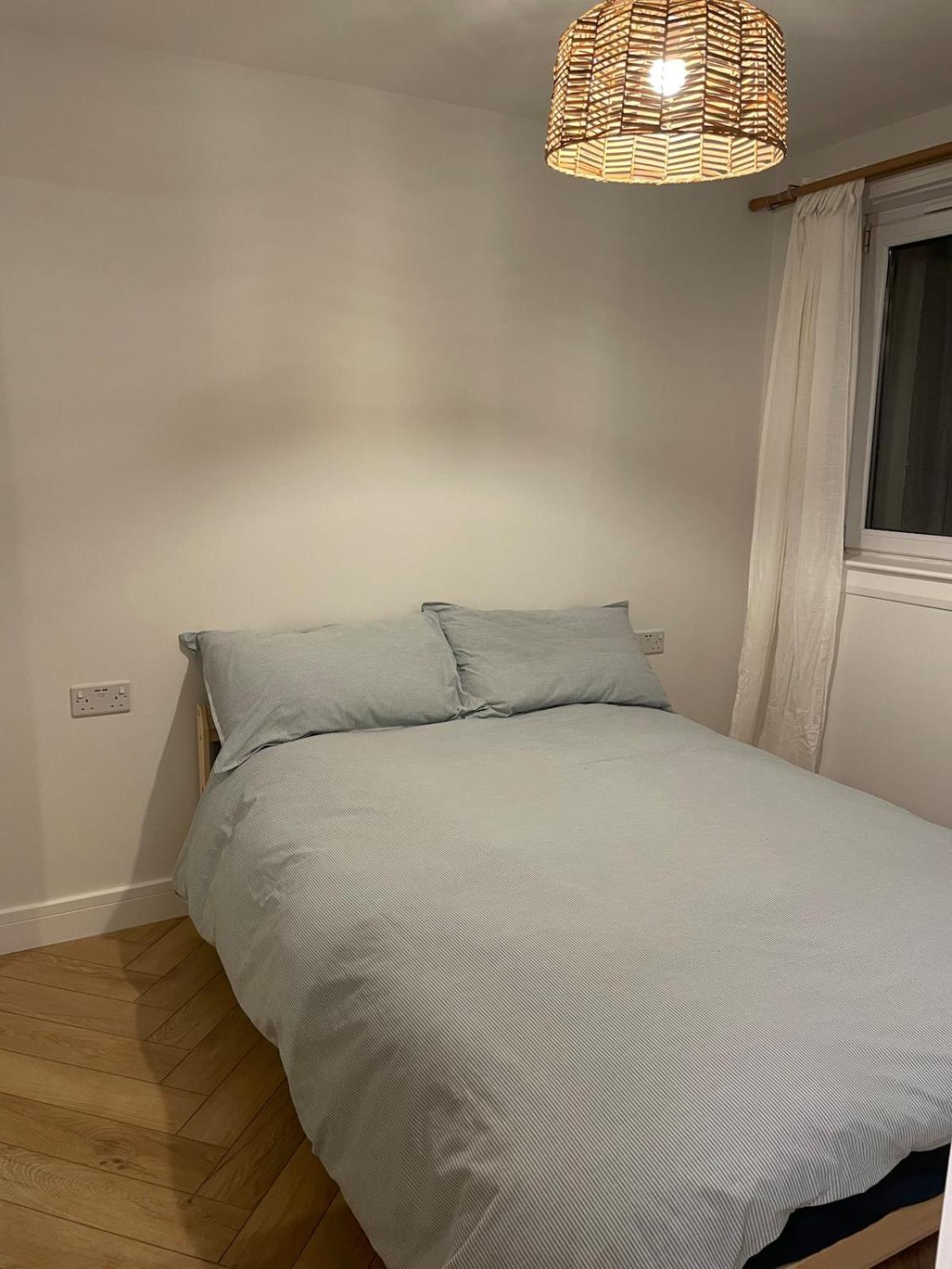 2 Bed On The Apartment