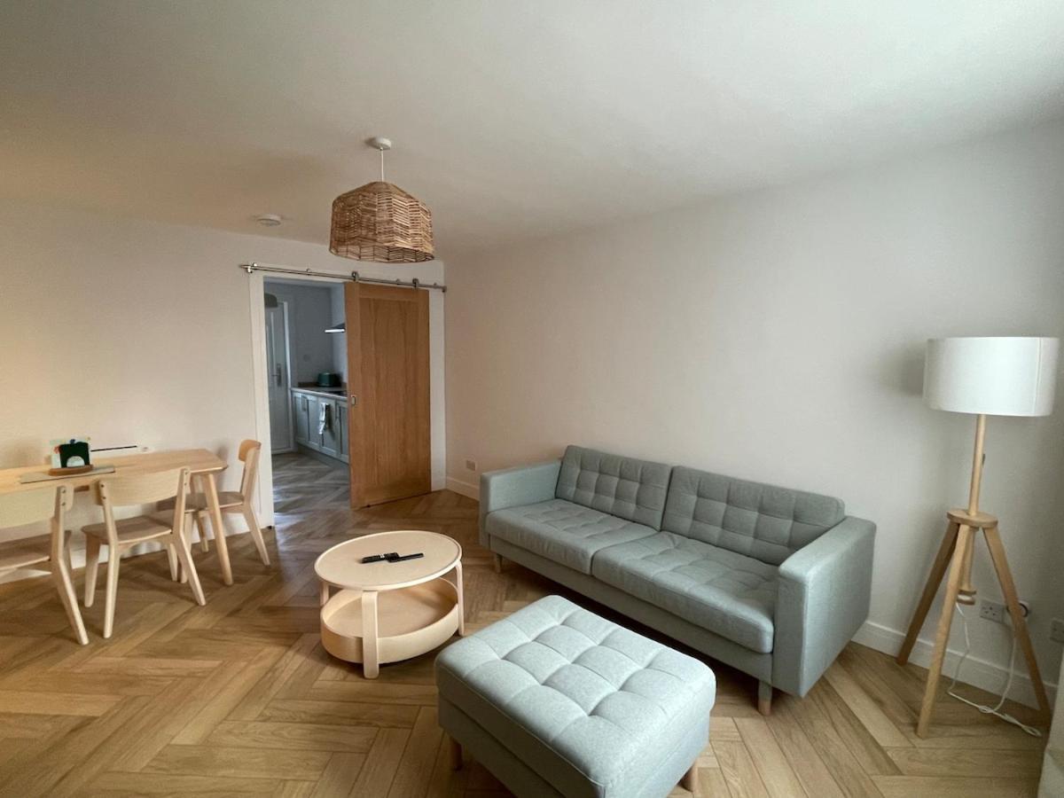2 Bed On The Apartment