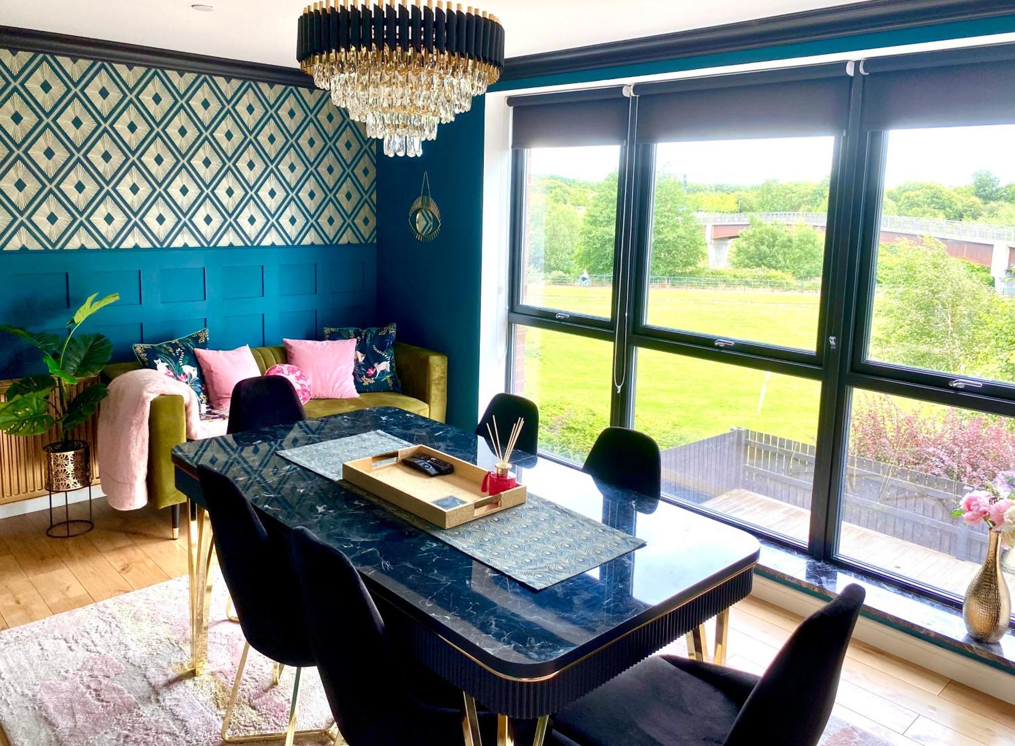 Private Bedroom & Bathroom With Amazing View In Quirky Townhouse