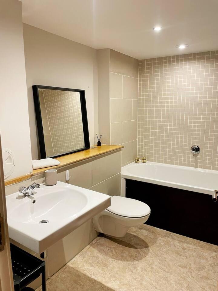 Sec Hydro Duplex In Finnieston *