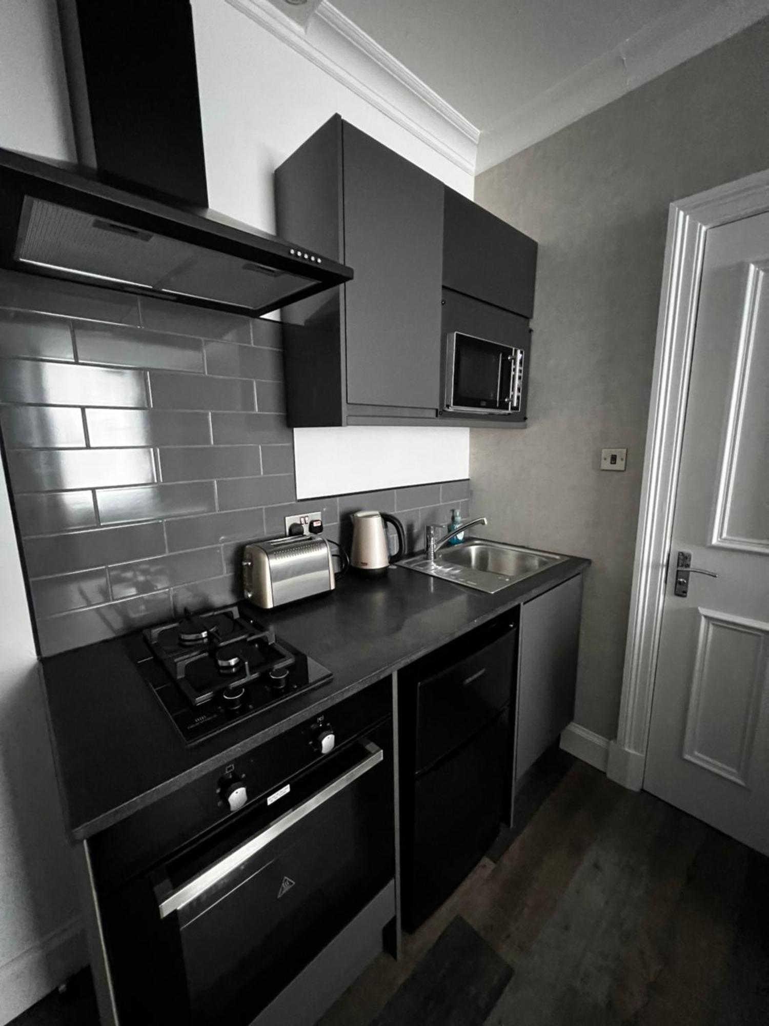 Amani - Centre Aparthotel Glasgow