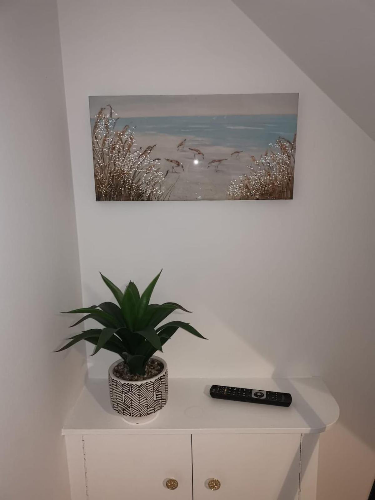 Glasgow, Comfy 2 Bed With Parking