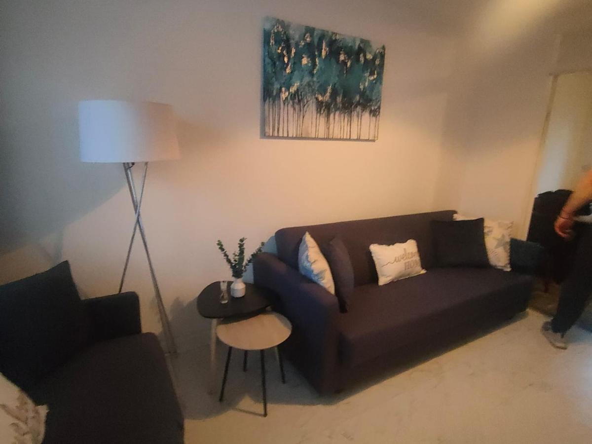 Glasgow, Comfy 2 Bed With Parking Glasgow