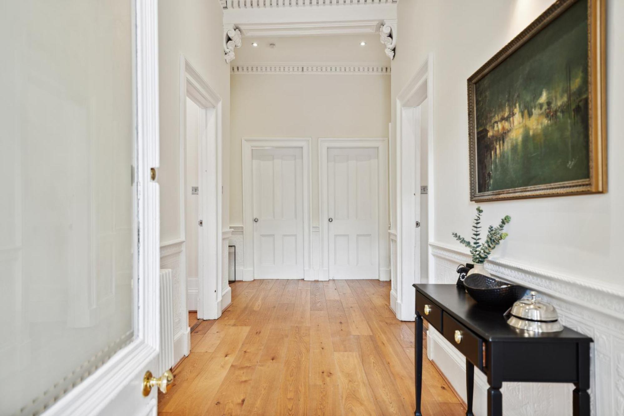 Apartment Timeless 5 Bed Duplex Flat