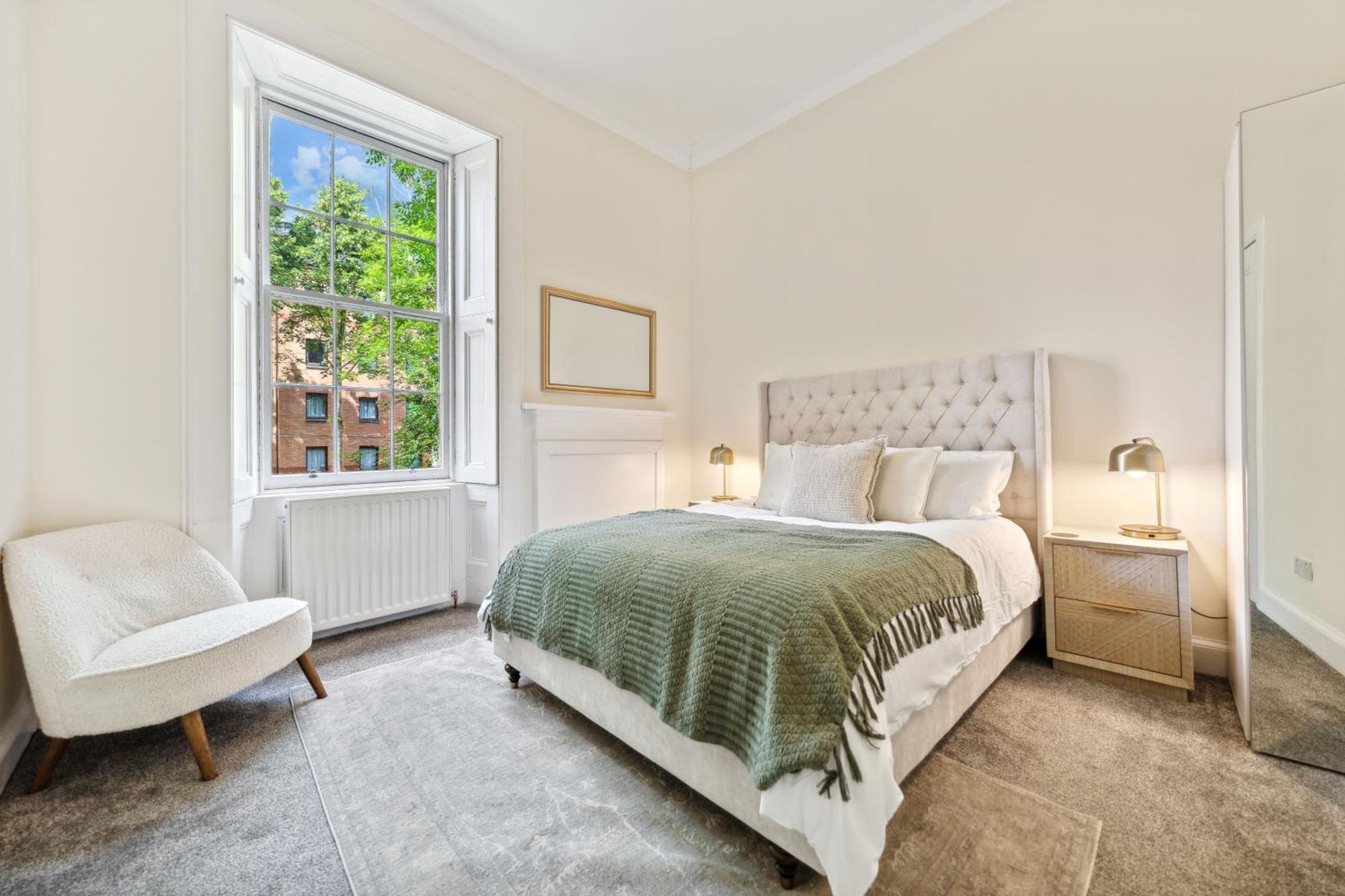 Apartment Timeless 5 Bed Duplex Flat *