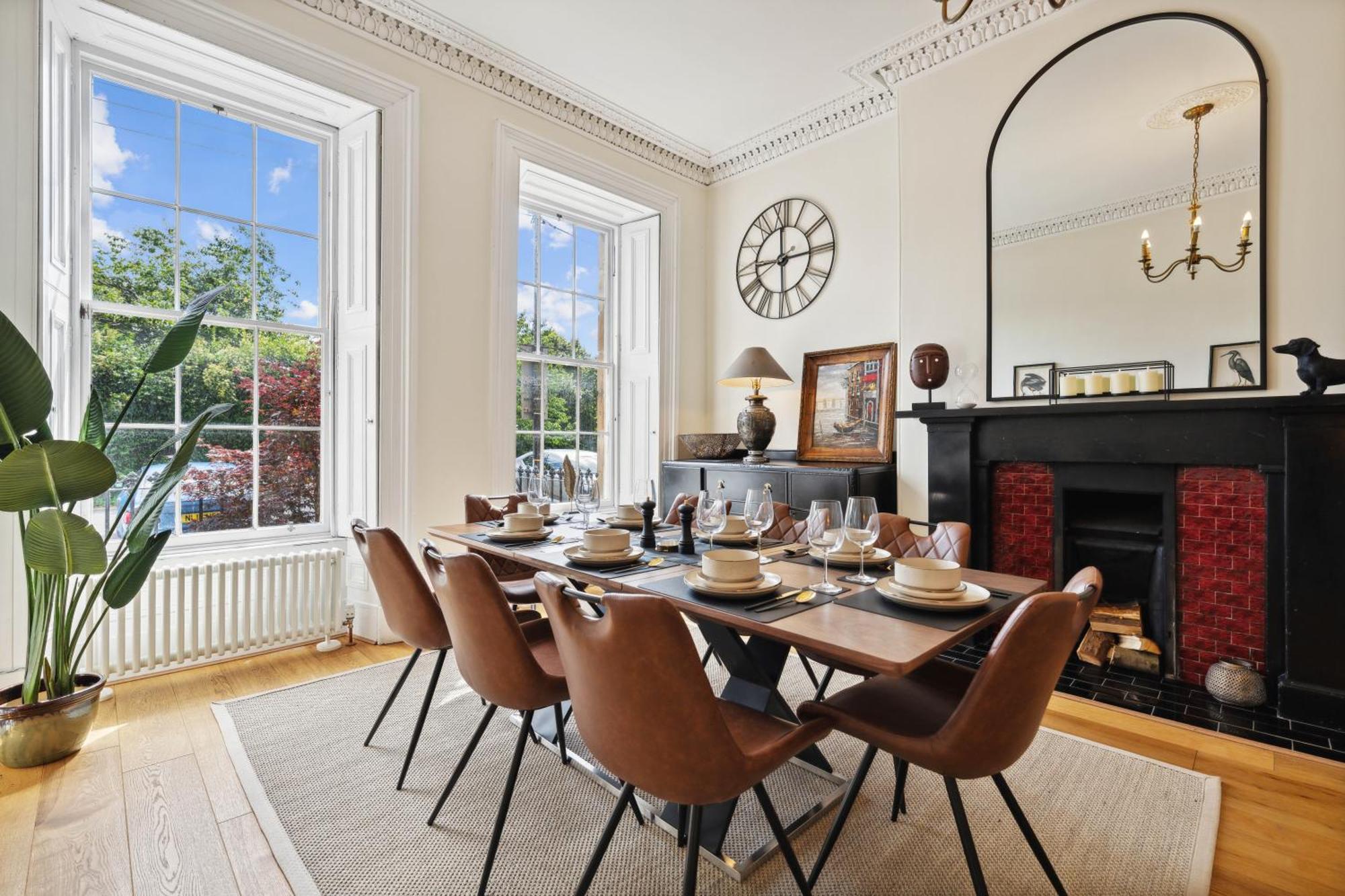 Timeless 5 Bed Duplex Flat Apartment *