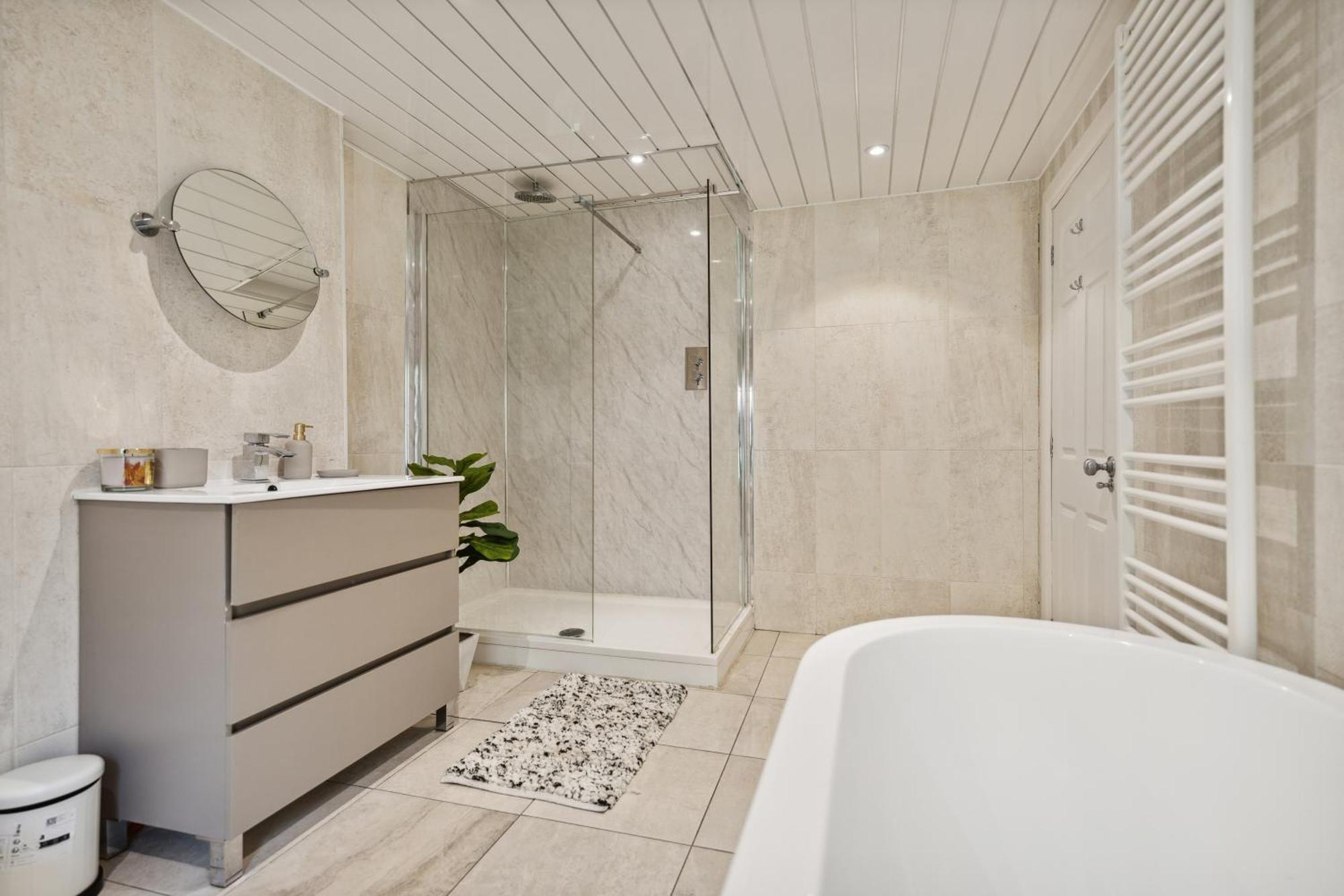 Timeless 5 Bed Duplex Flat *