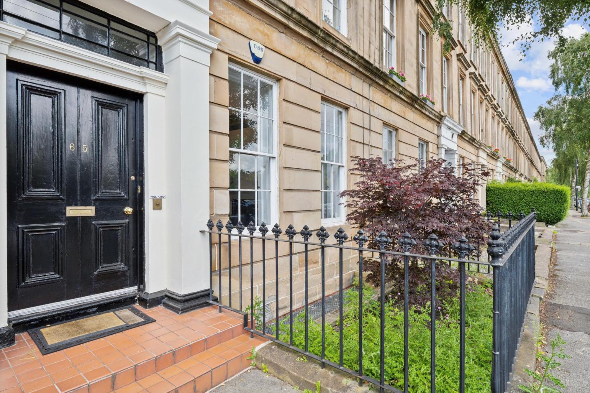 Timeless 5 Bed Duplex Flat Apartment *