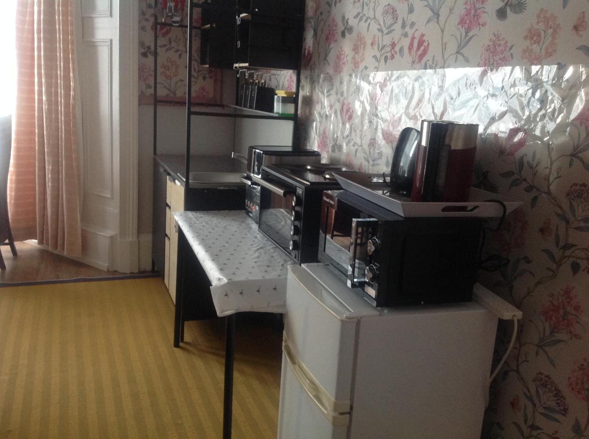 Busby Apartment
