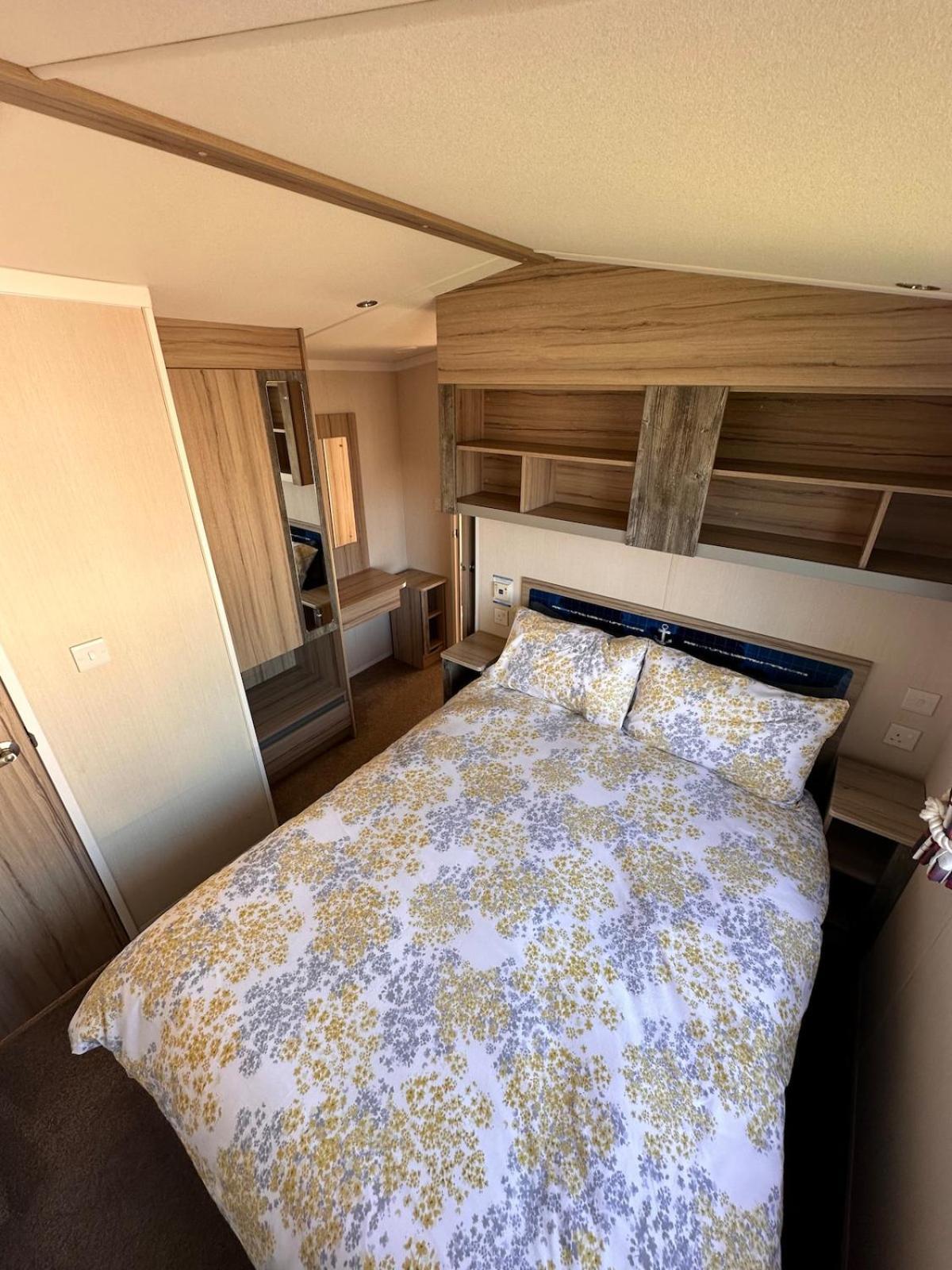 Apartment 3-bedroom Swift Caravan - Uddingston, Glasgow