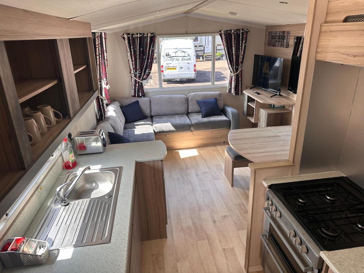 3-bedroom Swift Caravan - Uddingston,