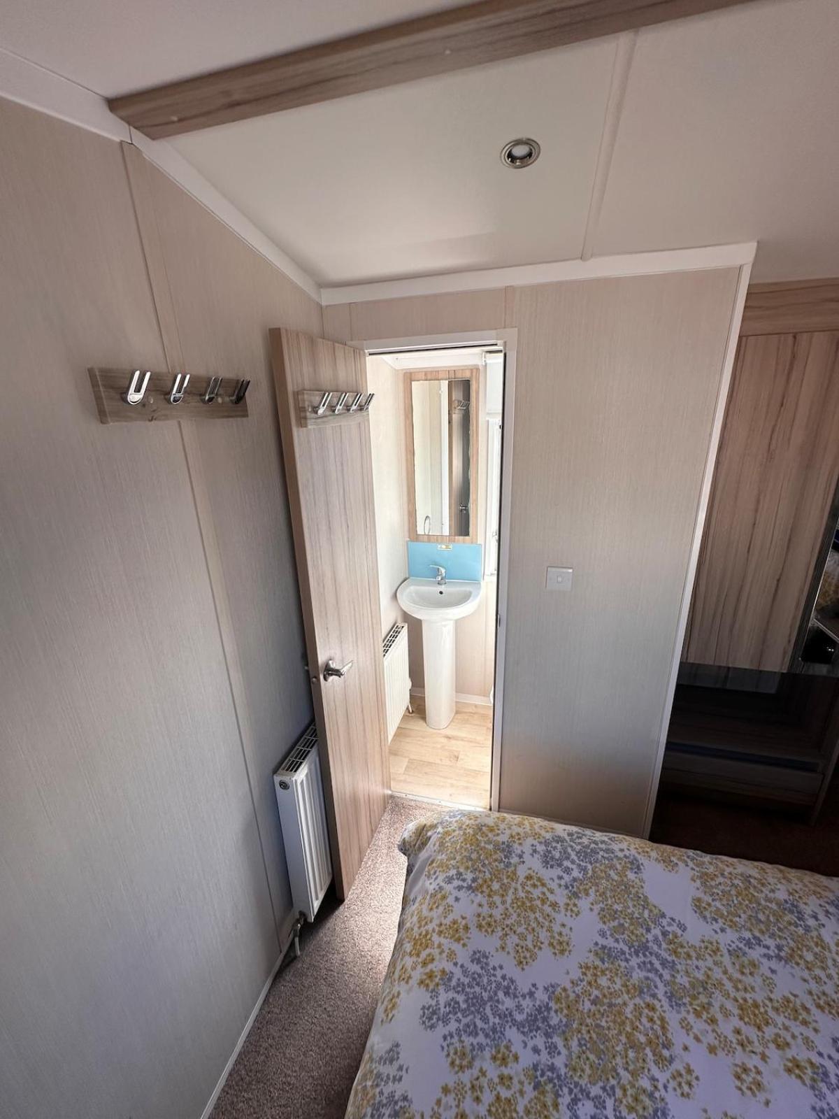 3-bedroom Swift Caravan - Uddingston, Glasgow