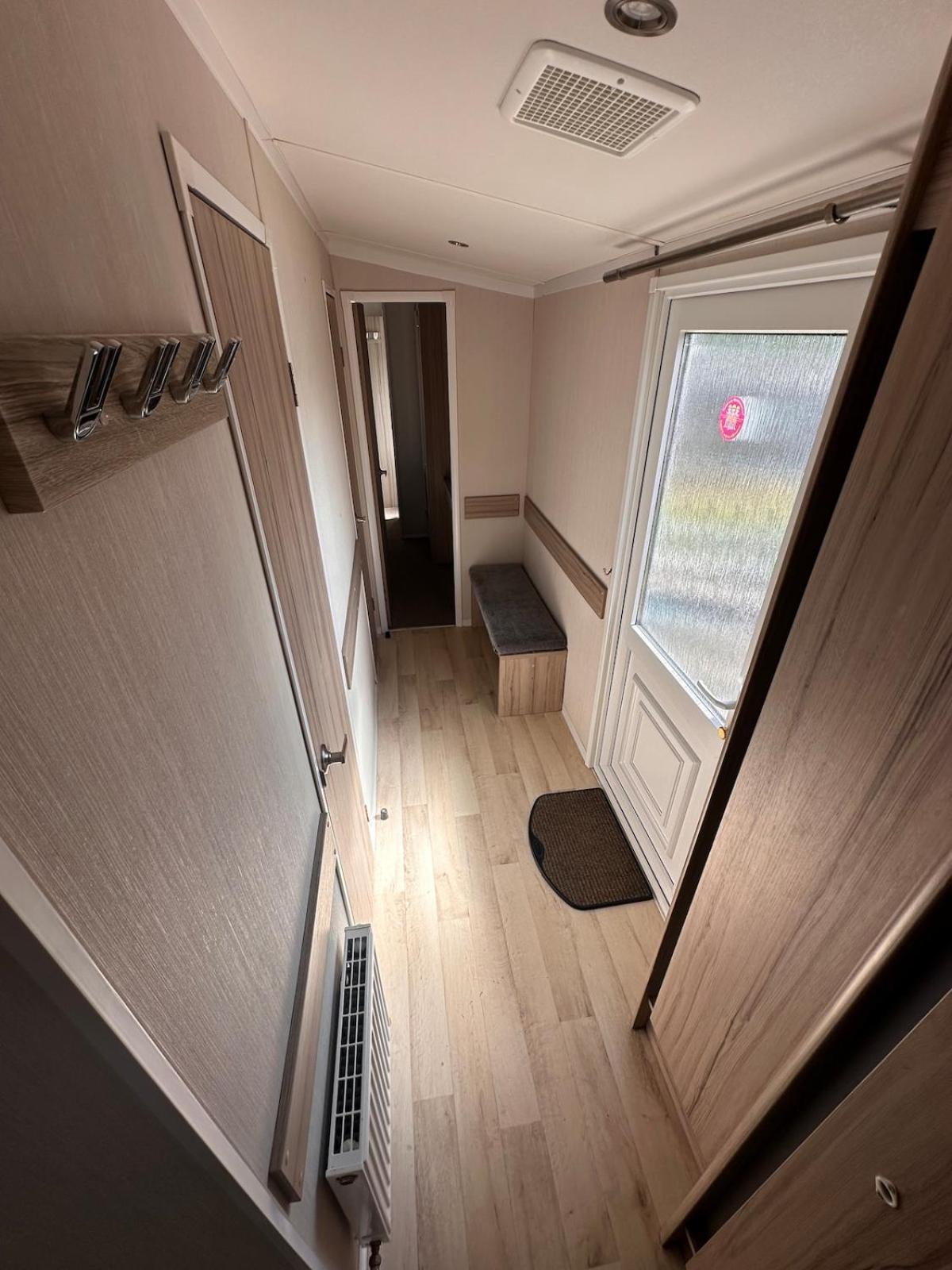 3-bedroom Swift Caravan - Uddingston, Apartment