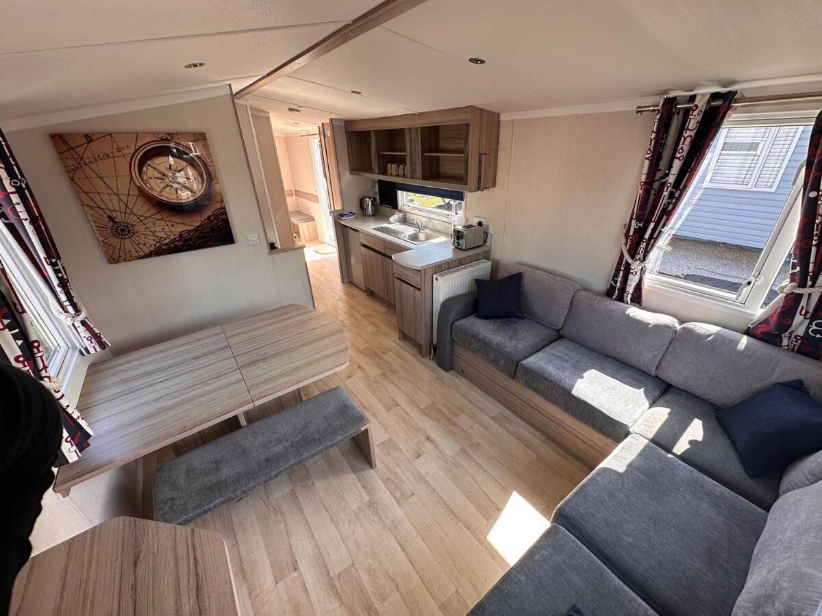 Apartment 3-bedroom Swift Caravan - Uddingston, *