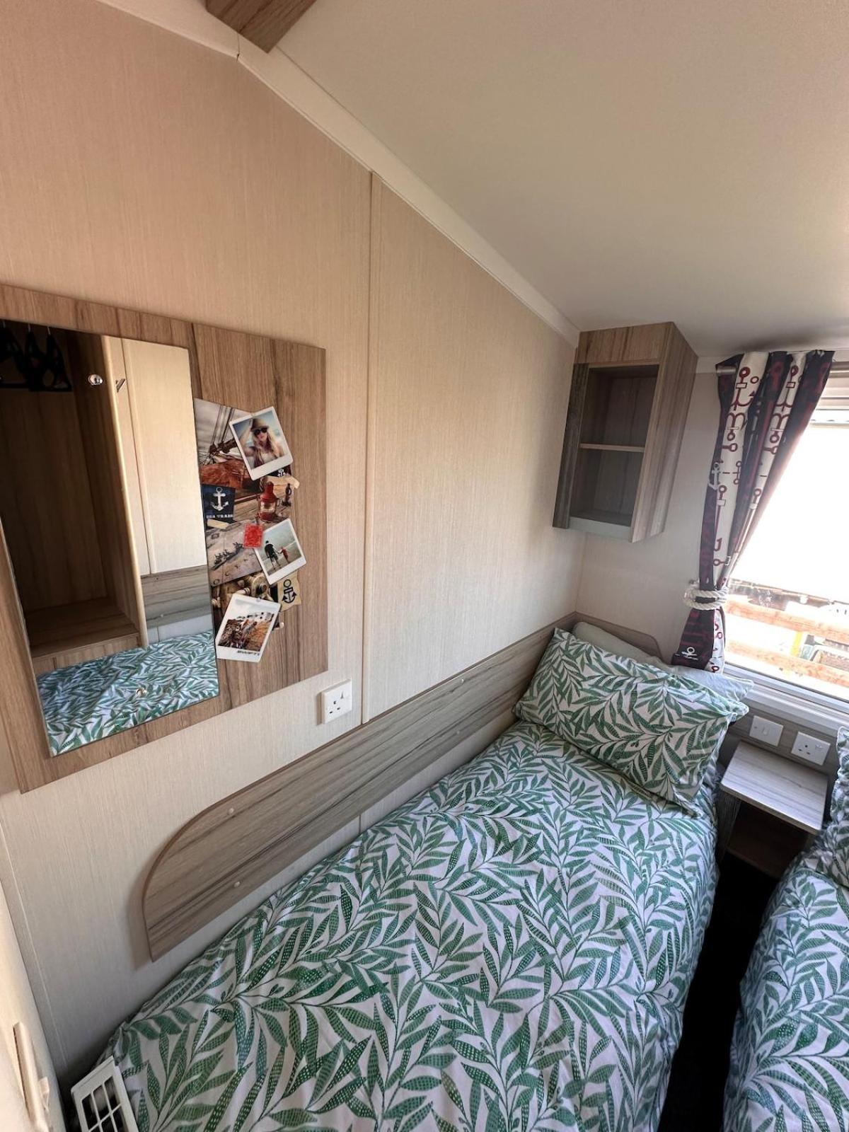 Apartment 3-bedroom Swift Caravan - Uddingston, *
