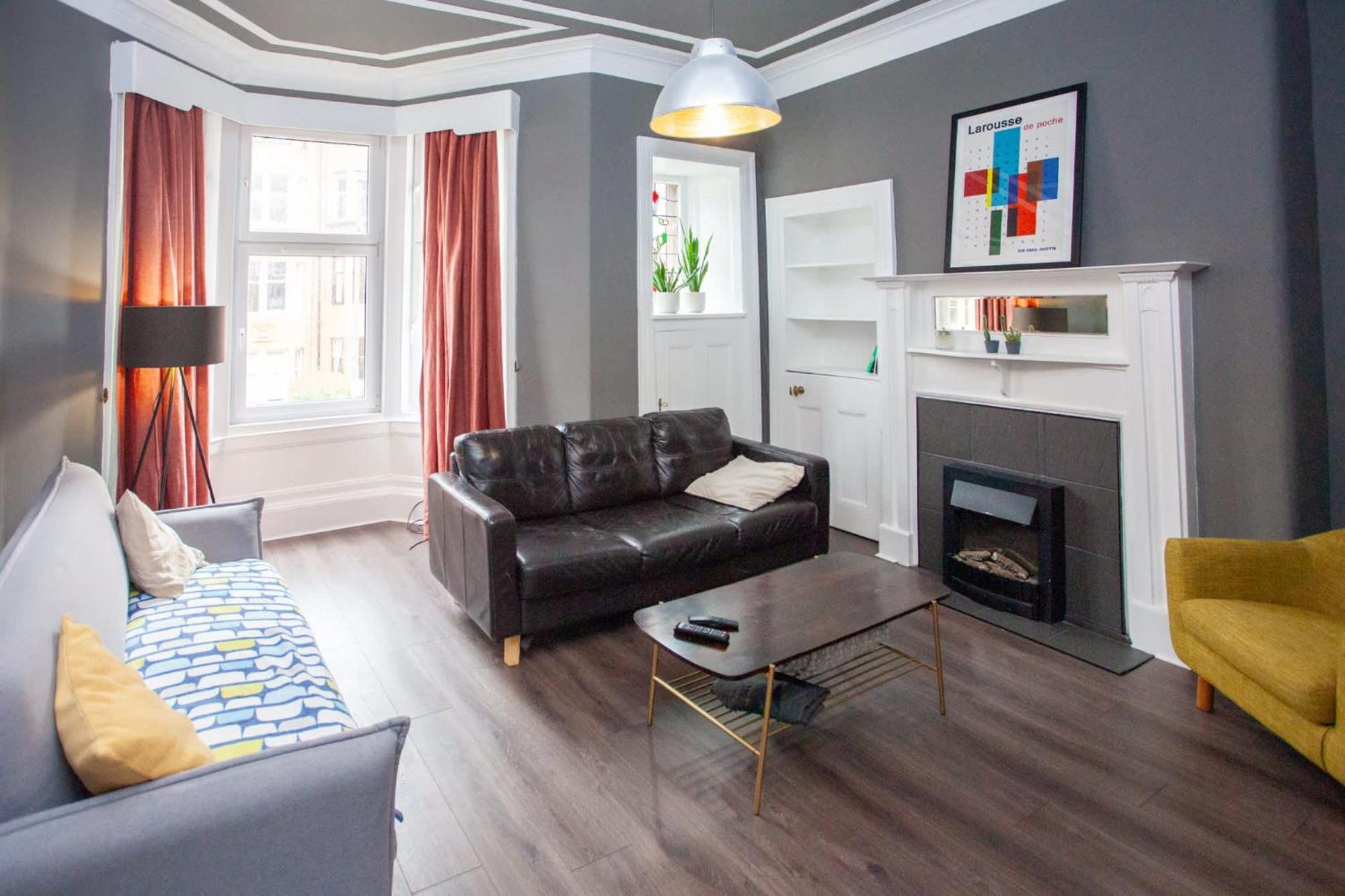 Apartment Modern, Light-filled And Sleek West End