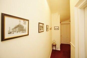 Kelvin Apartment *