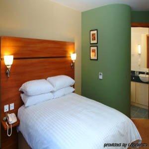 Travelodge Airport