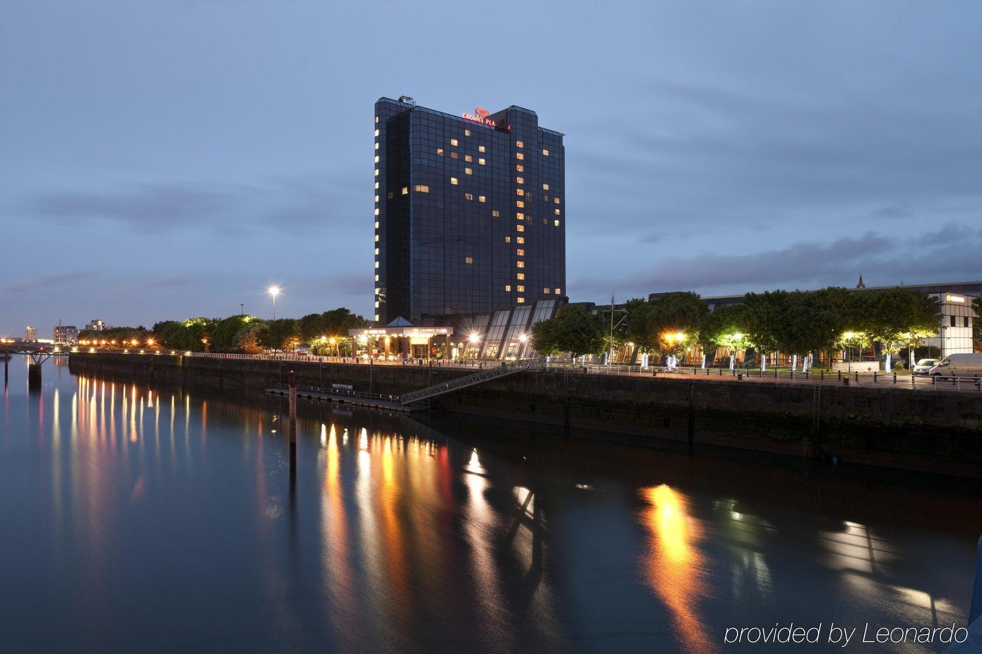 Crowne Plaza By Ihg Hotel 4*