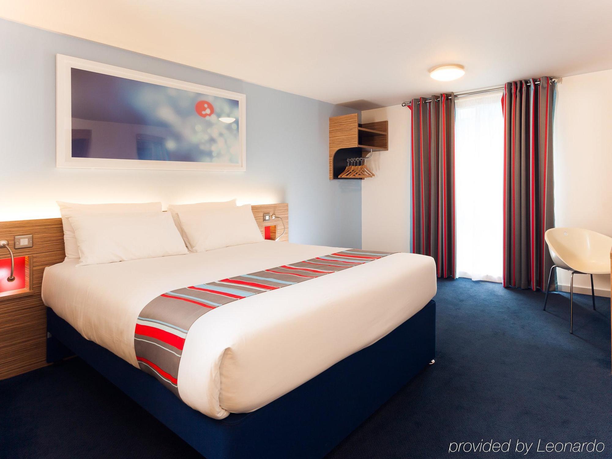 Hotel Travelodge Braehead 3*