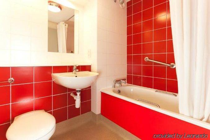 Hotel Travelodge Braehead 3*