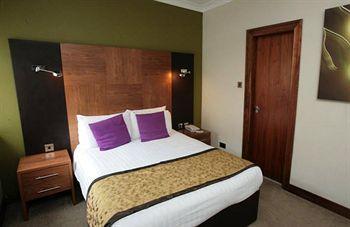 Acorn 3* Glasgow