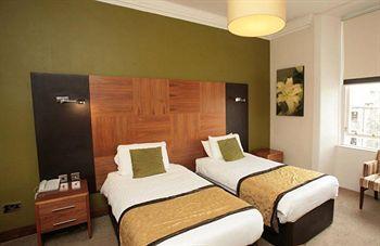 Acorn Hotel 3*