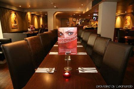 Acorn 3* Glasgow