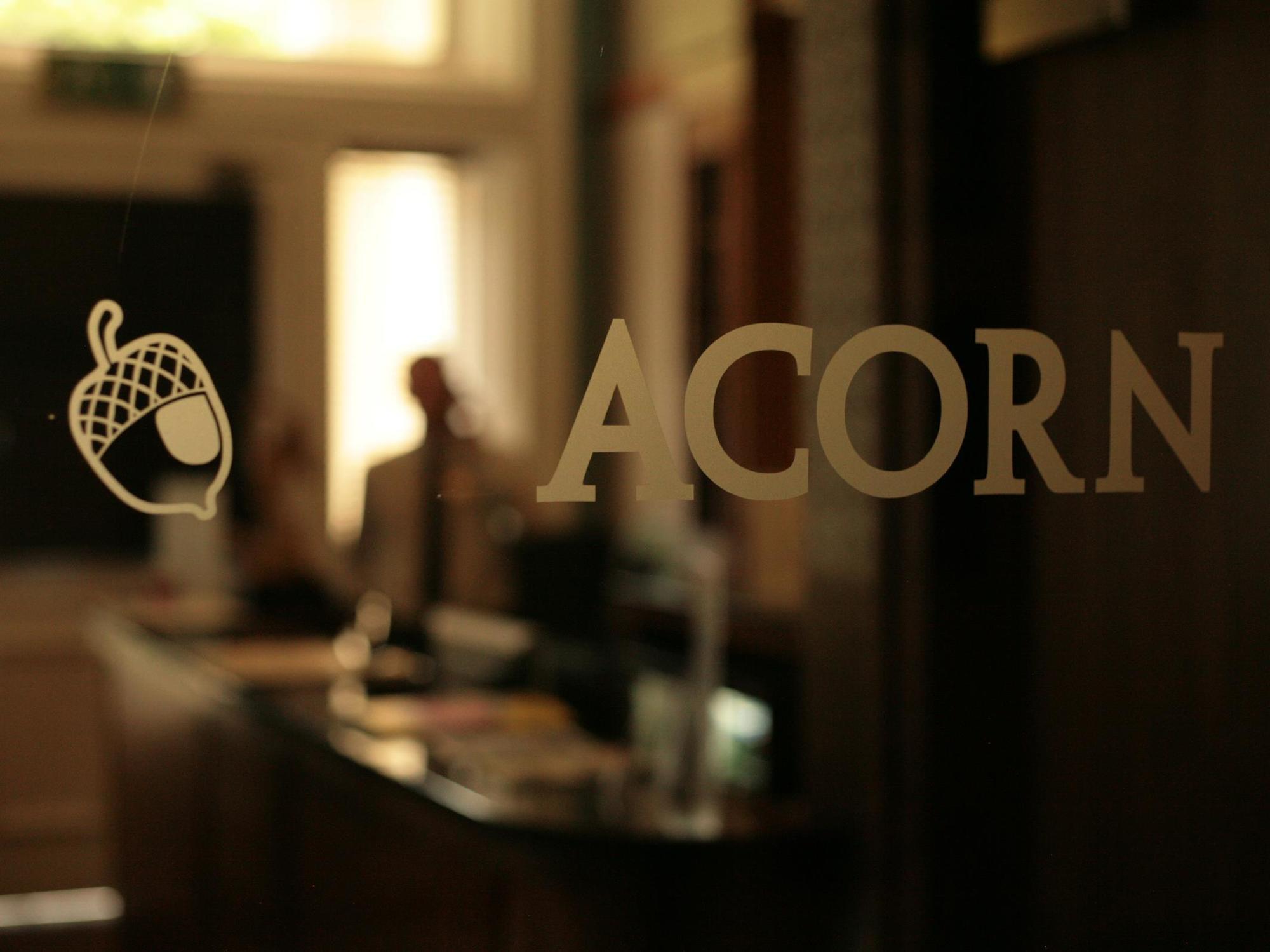 Acorn Hotel