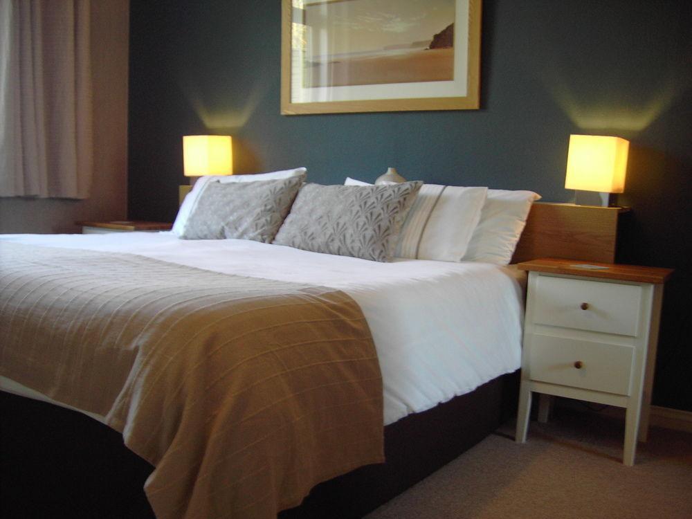 Azalea House Bed & Breakfast Glasgow