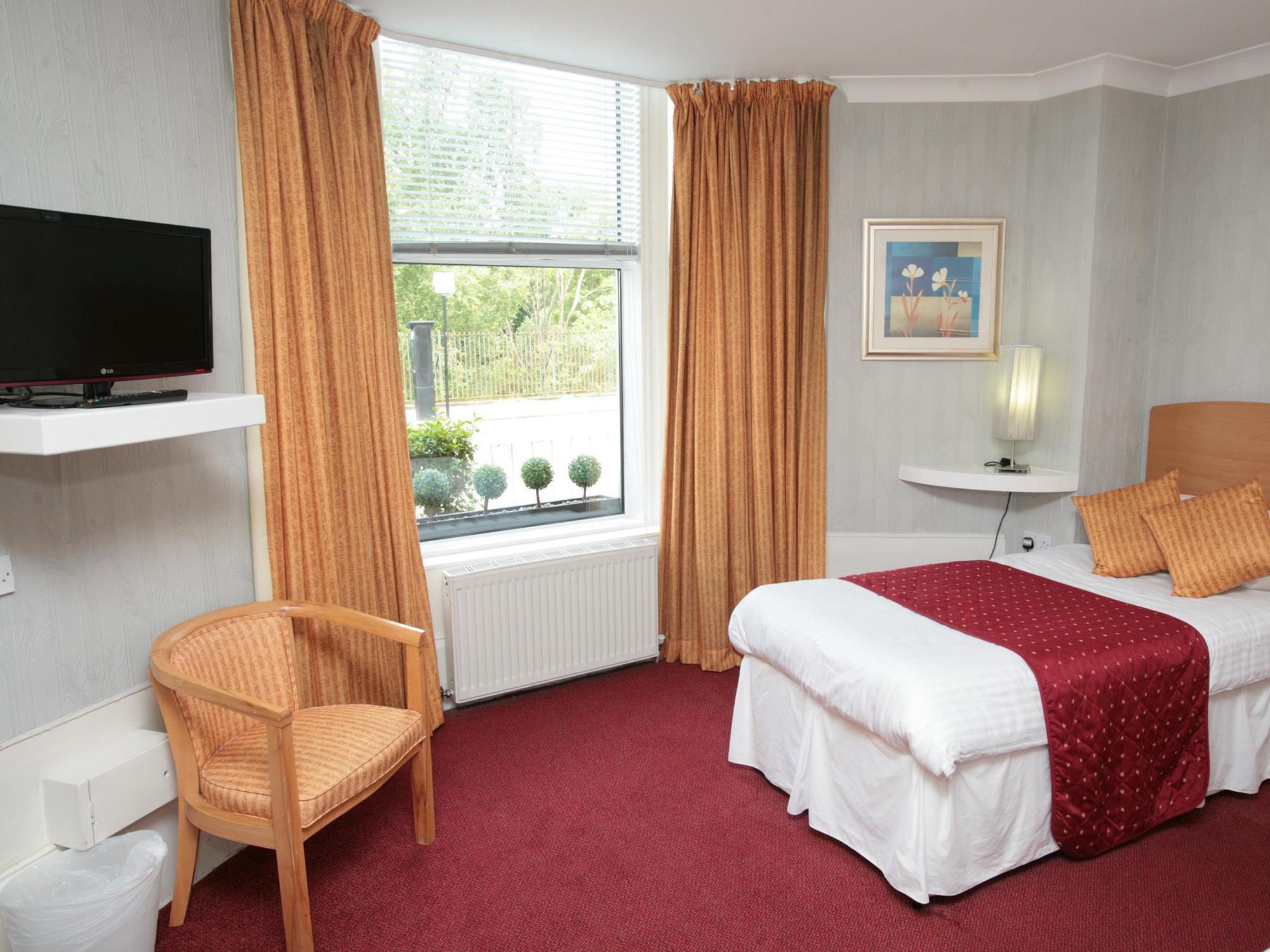 Albion Hotel 3*