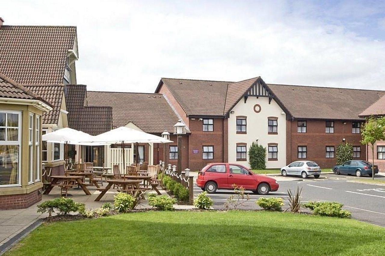 Hotel Premier East 3*