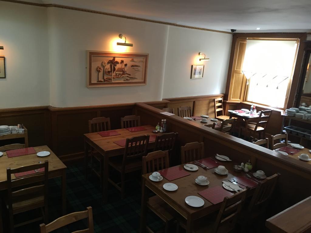 Smiths Guest house 2*
