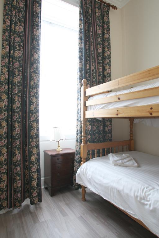 52 Charlotte Street , Green ,city Center Apartment