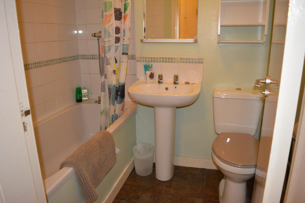 Scotstoun Apartment *