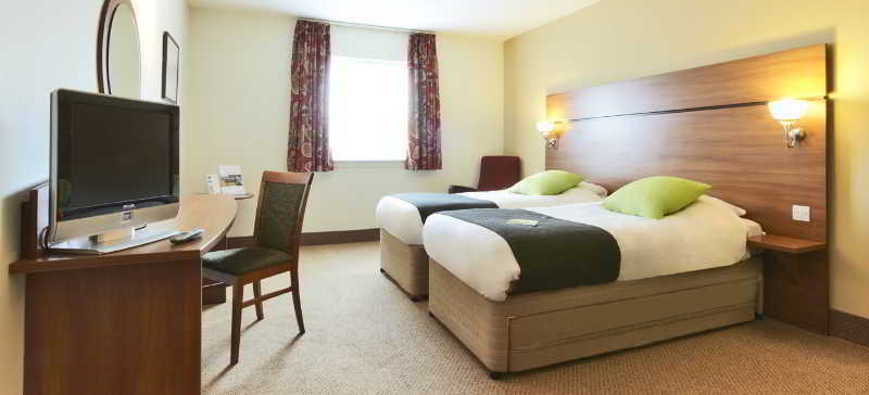 Hotel Premier Braehead 3*