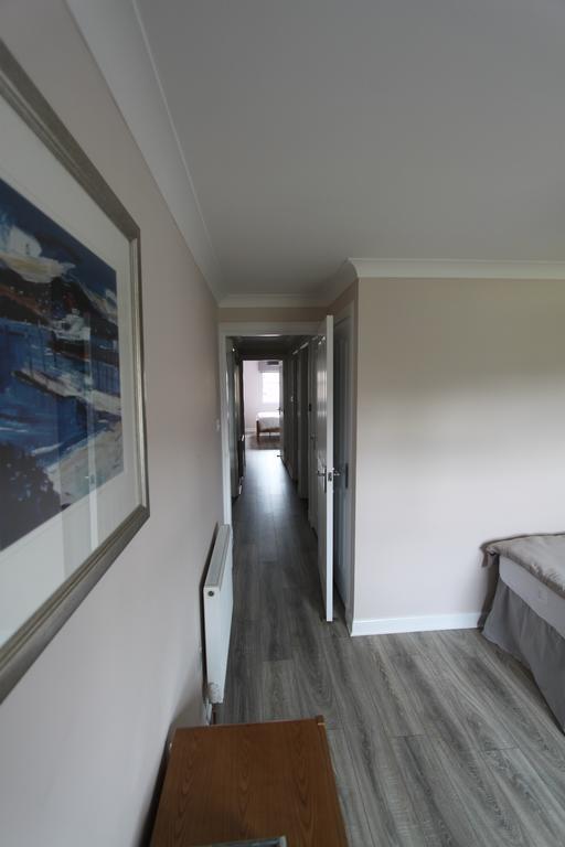 1081 Sauchiehall St *